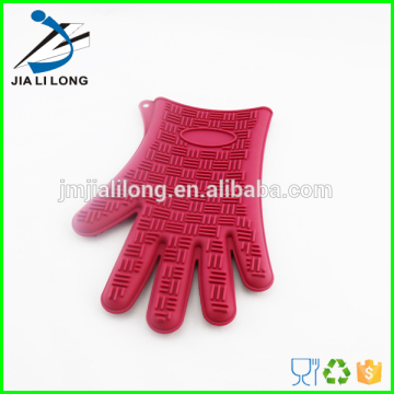 Silicone rubber oven mitts