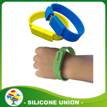 Personalized Silicone USB Bracelet