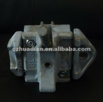 Iron left-side twist lock