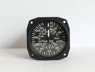 Long case 3 1/8 Aircraft Airspeed Indicator flight gauges B