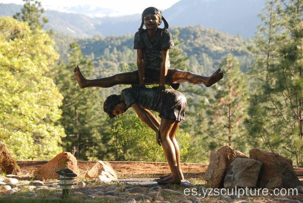 Bronce Boy Y Chica Estatuas Para Decoración De Jardín