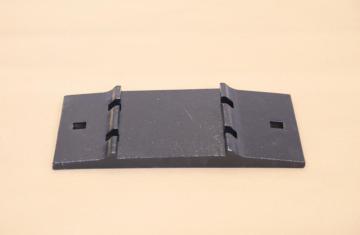Cast iron rail tie plate