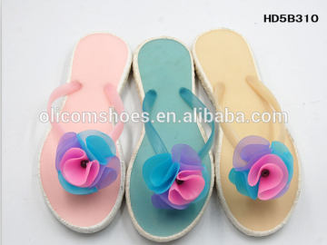 2016 fashion stylish pvc beach lady slippers with many colors