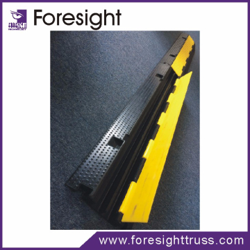 rubber road speed hump rubber cable protector hump road safety rubber hump