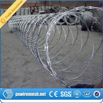 Barbed wire/ galvanized razor barbed wire/ grass boundary galvanized barbed wire barbed wire