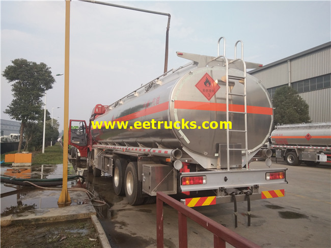 Oil Refilling Truck