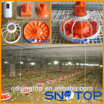 Automatic pan feeding system for chiken broiler coop