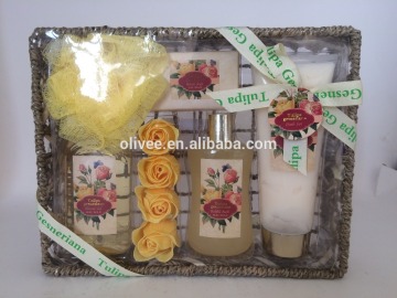 Christmas Bath Gift Set with Tulip Fragrance