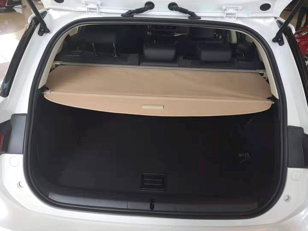 Lexus CT200H Retractable Trunk Cover