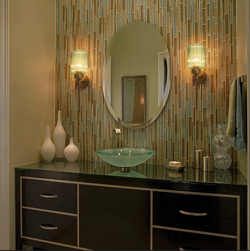 Edgars Iron glass shade wall lamp (10) Edgars Iron glass shade wall lamp (10)