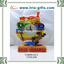 China wholesale desktop clock with lizard decoration