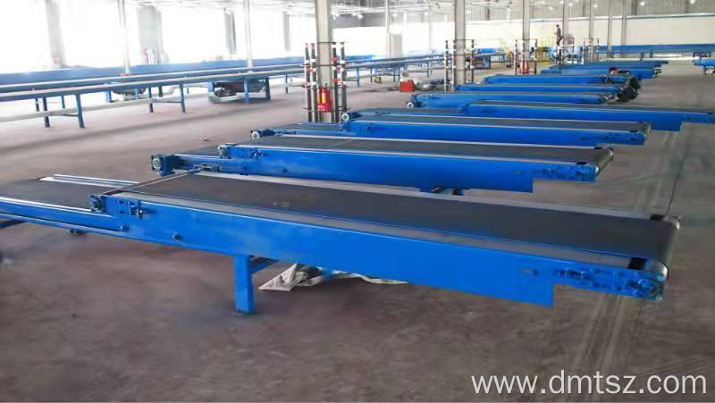 conveyor loading machine with lifting system