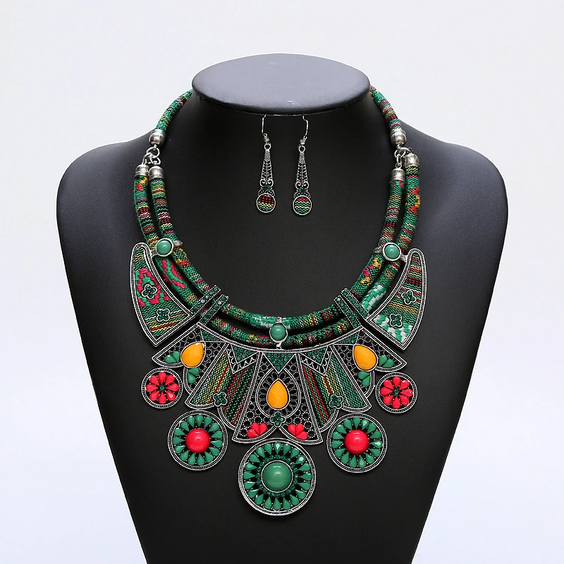 Retro Bohemian Necklace Pendant Earrings Two-Piece Jewelry Set