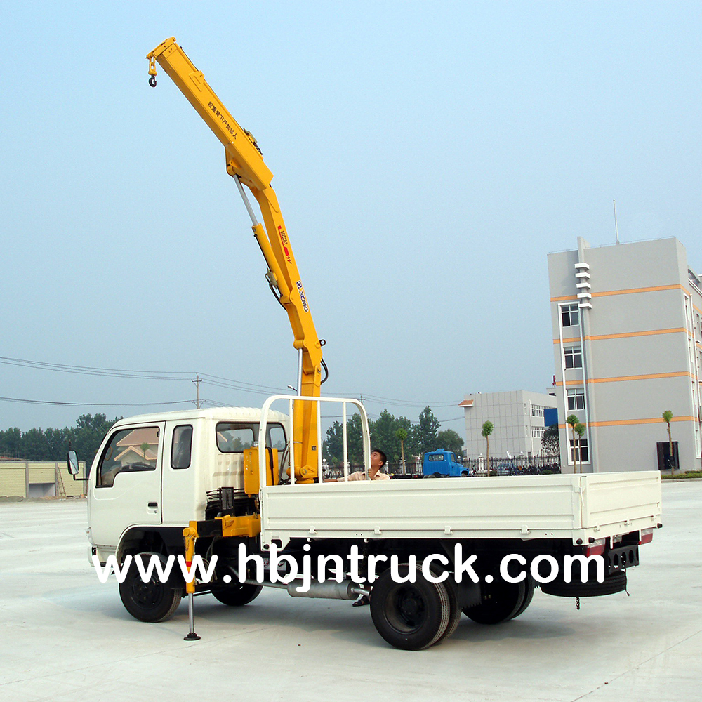 2 Ton Crane Truck