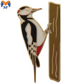 Metall-Anstecknadel im Tierdesign mit Vogel-Anstecker