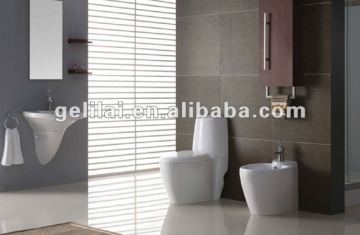 Ceramic Bathroom suite