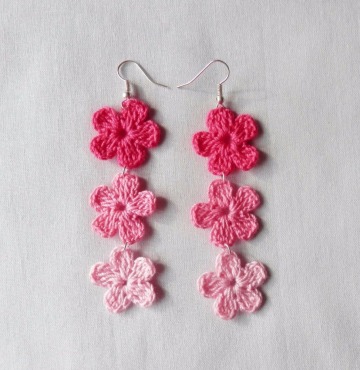 FASHION Crochet PINK FLOWERS DANGLE Earrings