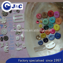 manufacture ornamental river shell buttons