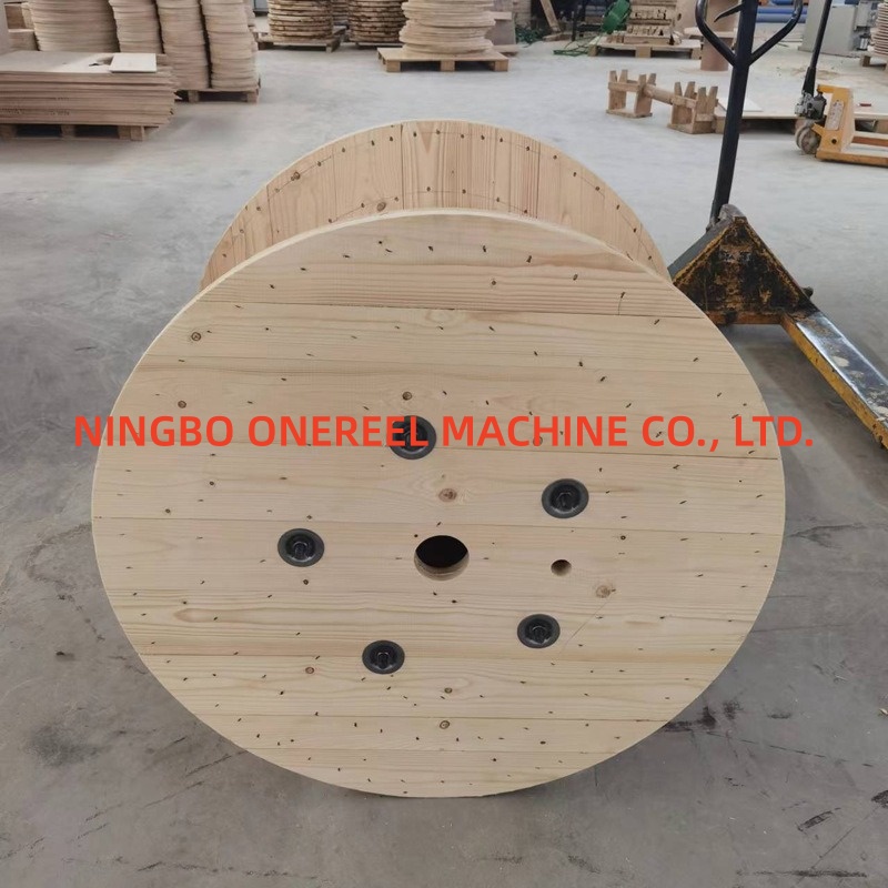 wooden reel (4) wooden reel (4)