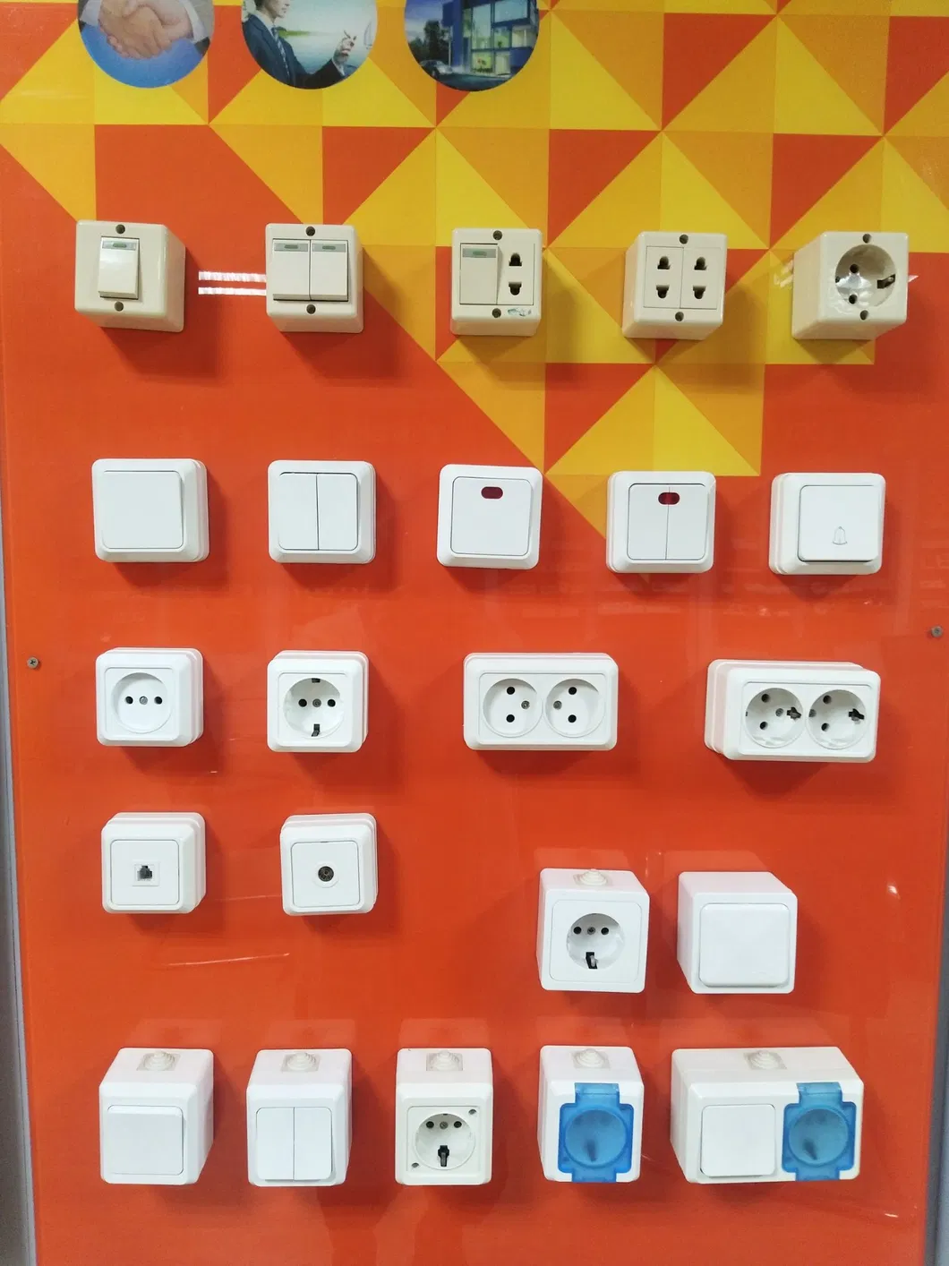 2-канальный 1-позиционный переключатель с подсветкой (S1102)