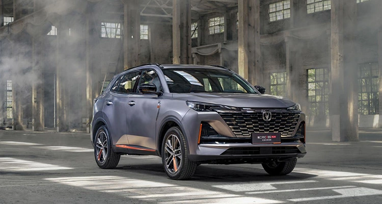 Changan Car CS55 Plus Cheap All New 4 Wheel Drive Petrol Cars Made in China 1.5 T Engine with Luxury Equipment