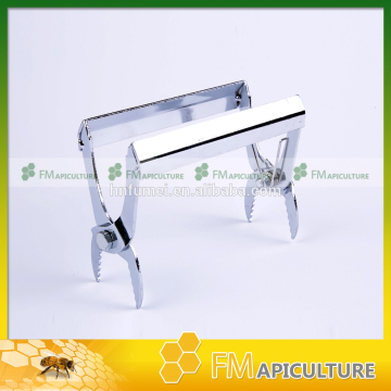 stainless steel frame grip ; frame grip ; beekeeping equipment ;