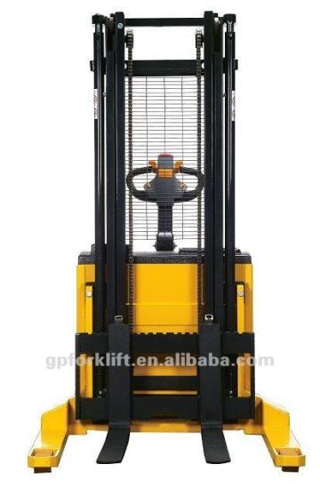 1.5Ton battery stacker