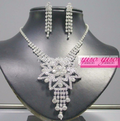 women's layered wedding rhinestone flower statement necklace