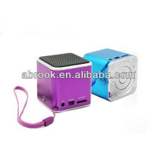 Portable mini bass cube speaker