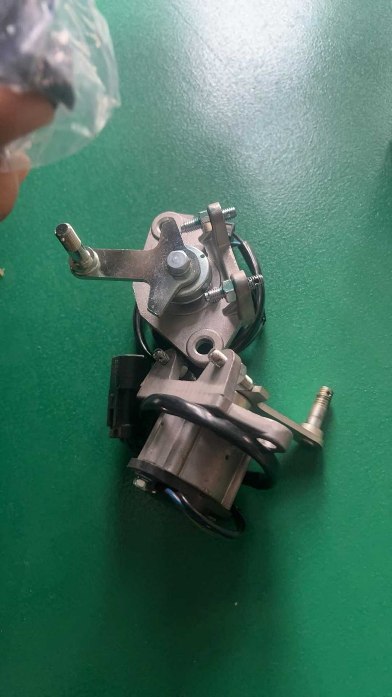 7861-93-4040 SENSOR D85PX-15R 275A-5R 375 475 (2) 7861-93-4040 SENSOR D85PX-15R 275A-5R 375 475 (2)