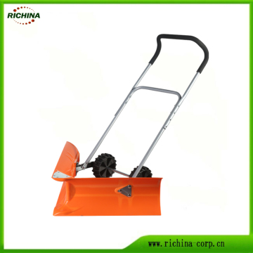 Manual Snow Pusher with Right-Angle Head