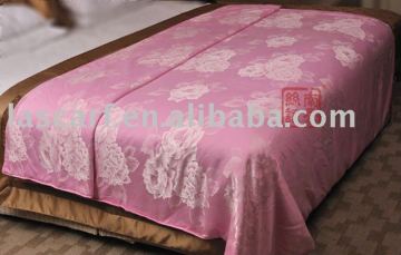 Silk quilt home accessory