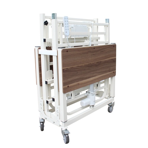 Elektryczne łóżko pielęgniarskie używane w szkolnym szpitalu
