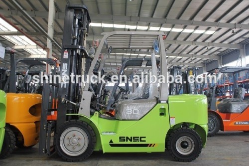 3t diesel fork lifter with container mast