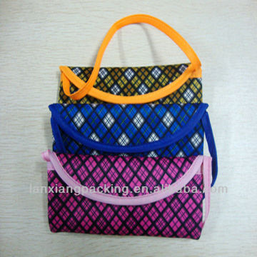 Glasses case with handle