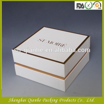 Paper jewelry box with insert