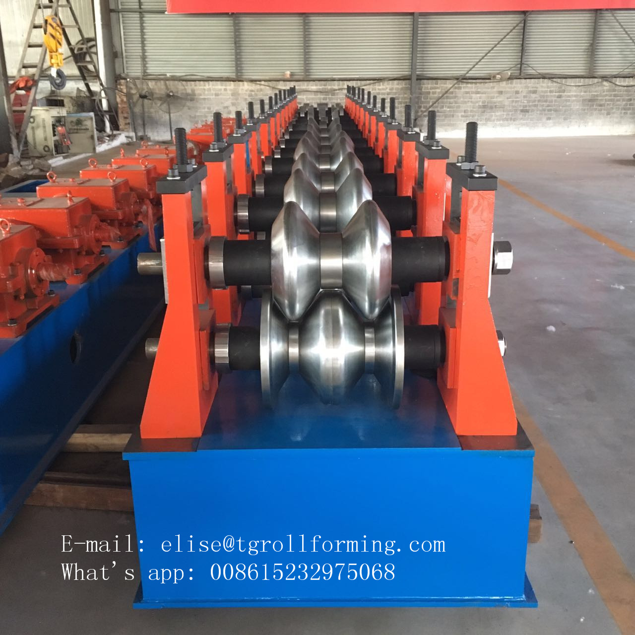 highway guardrail machine