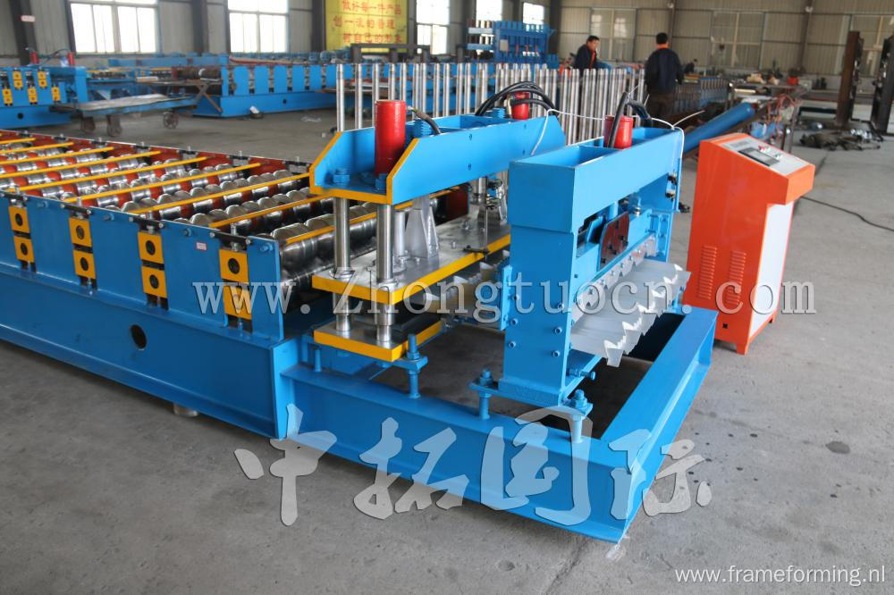 Metal Galvanized Glazed Tile Roll Forming Machine