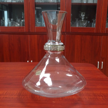 Hand-Blown Clear Wine Decanter with Oblique Top - 2650ML