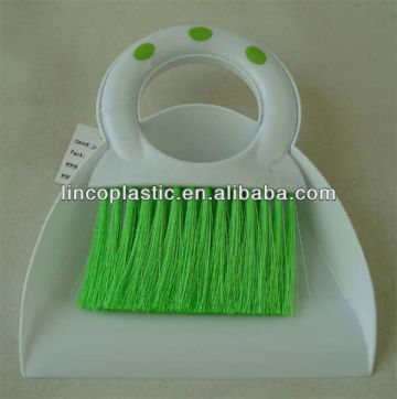 Dustpan with brush