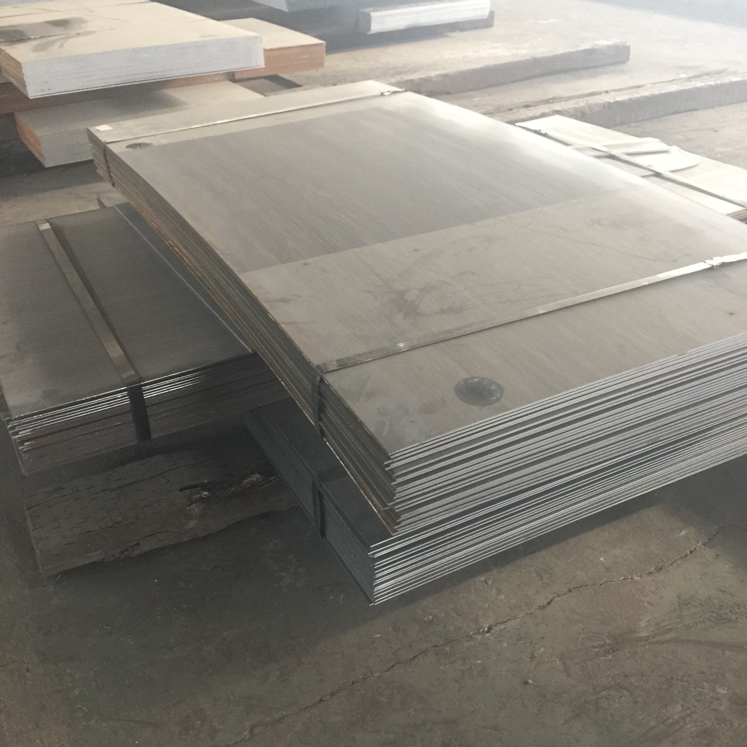 carbon steel plate sheet cast iron aisi 1070 st-37 s235jr ss490 high quality binder metal work fabrications