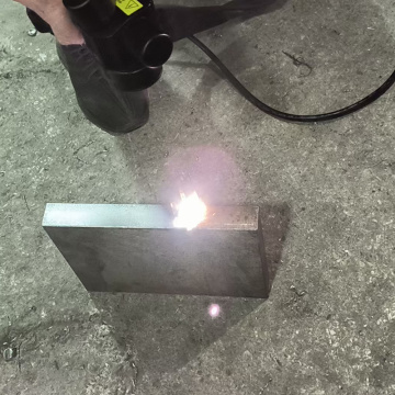 Compact Handheld Pulse Laser Cleaning Machine Air Cooled