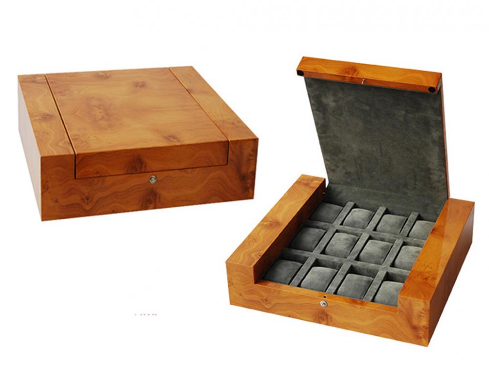 Wb 3045 Wooden Watch Box With Grey Velvet