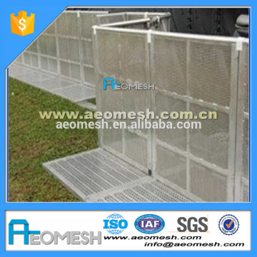 Aluminum cocnert stage saftety barrier to control crowd isolate population barricades
