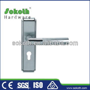 appliance handle on plate