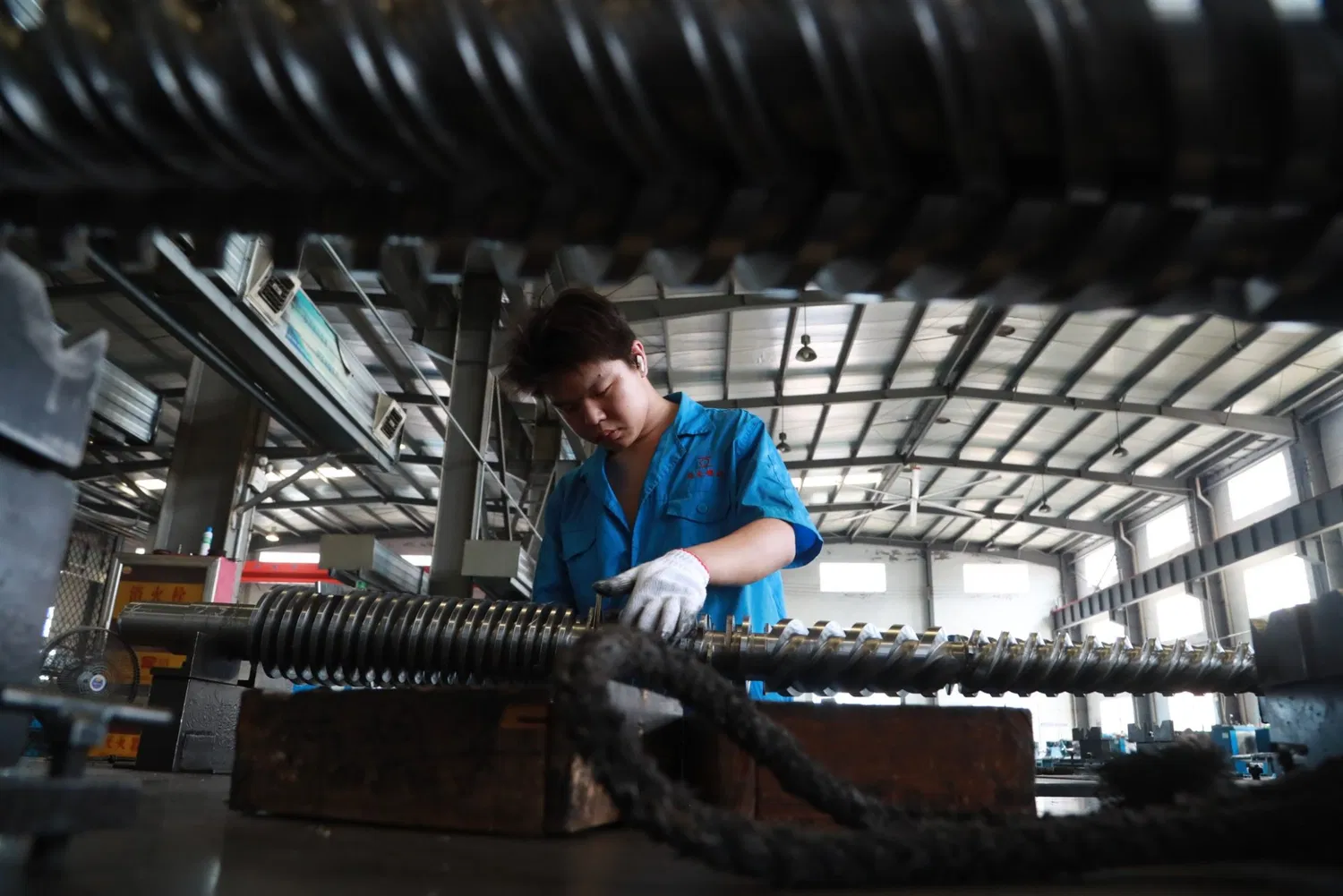 পিভিসি এক্সট্রুশন লাইনের জন্য OEM বাইমেটালিক টুইন স্ক্রু এবং ব্যারেল