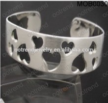 Hollow heart wide bangle for woman girl to custom design wide filigree bangle