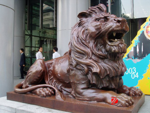 bronze roaring lion statue decorate