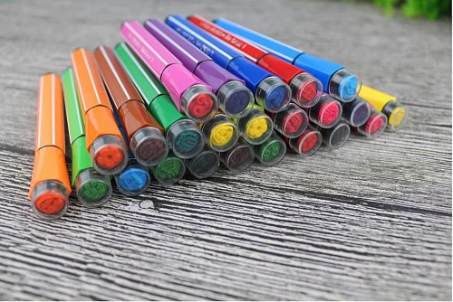 Στυλό χρώματος νερού με σφραγίδα