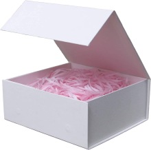 Durable Cosmetic Box Ideal for Daily Use